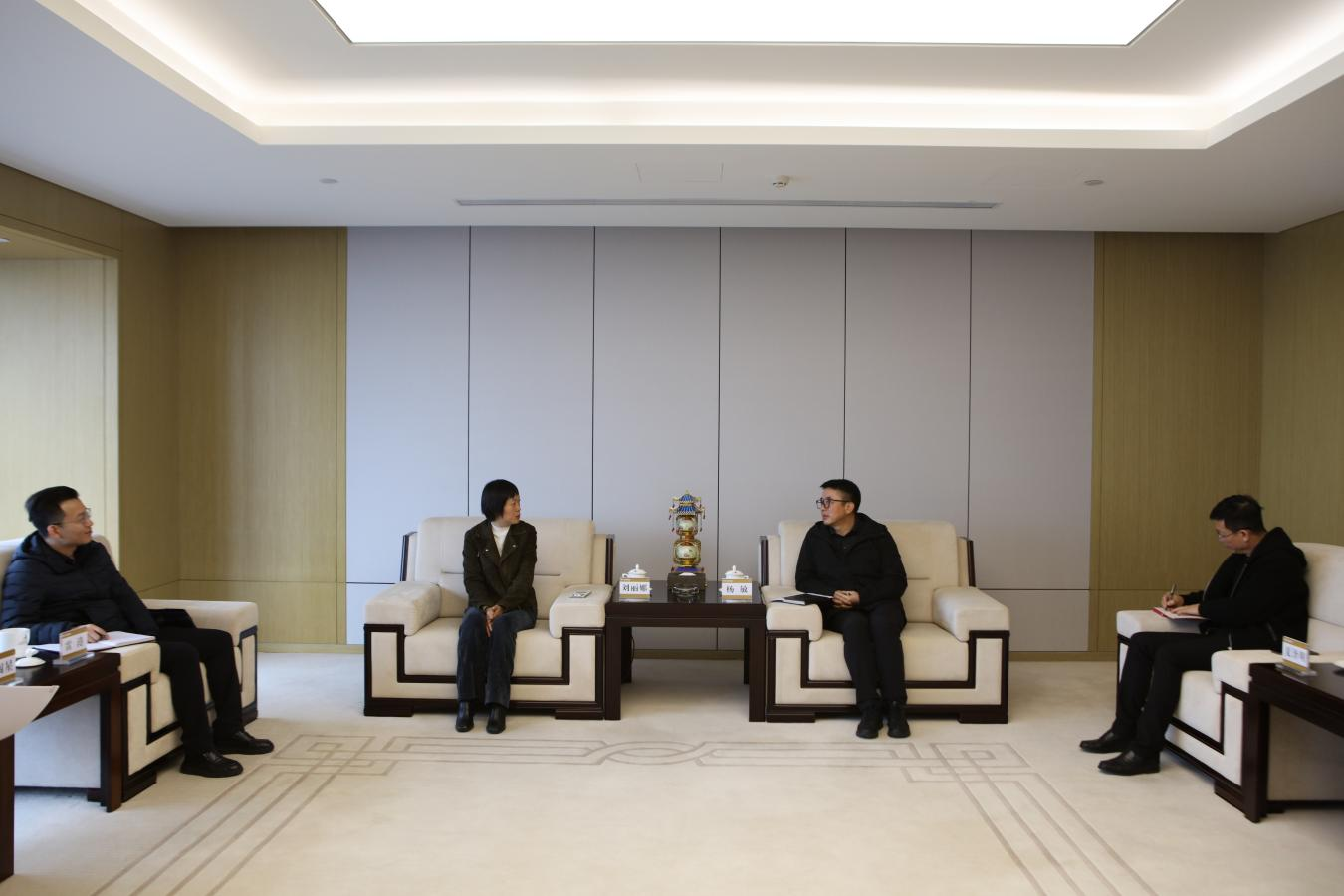 ��ҳ| �Ƿ�����2121�����ٷ���վ